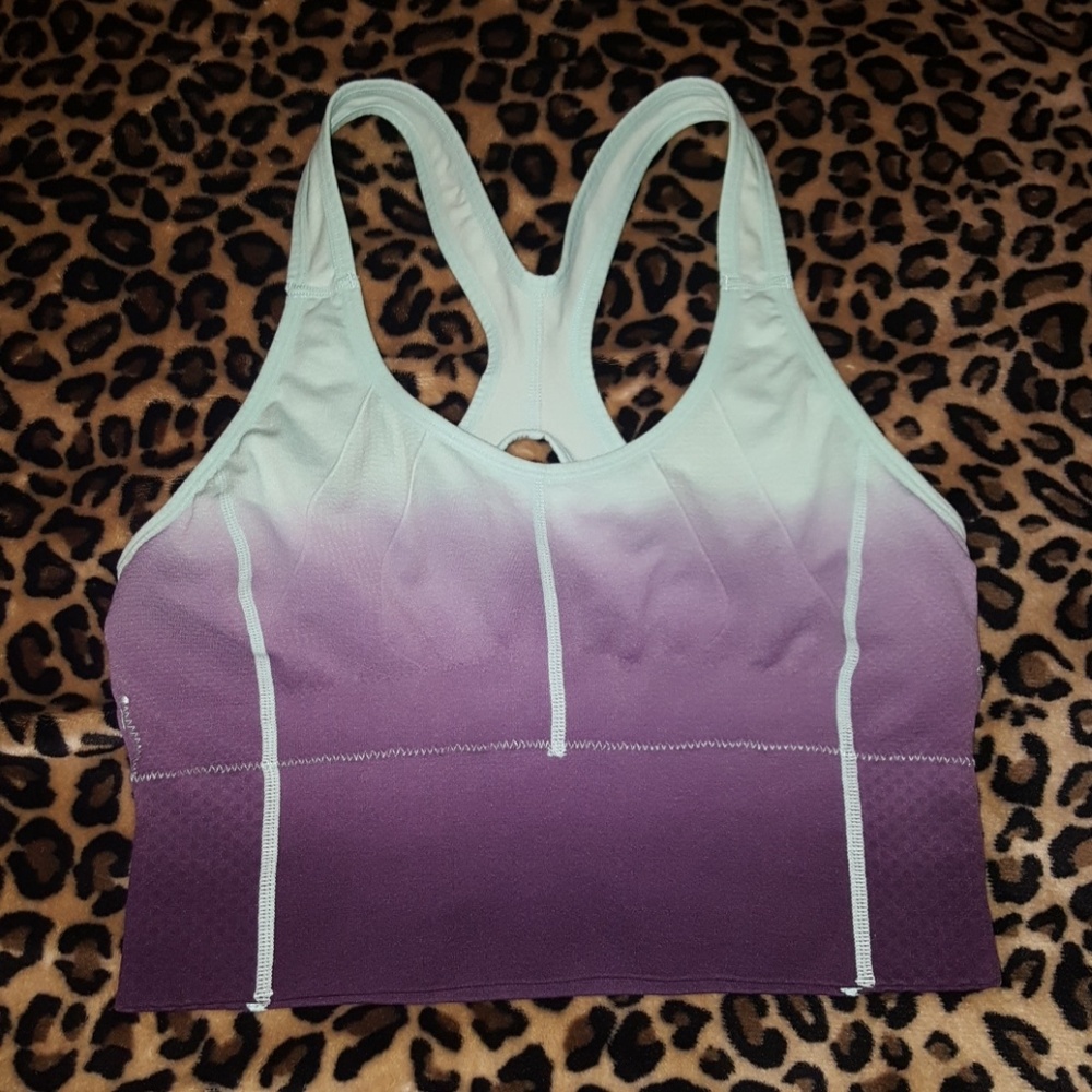 Sports bra